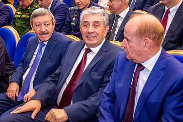 Сергей Грачев поздравил оренбуржцев с Днем области